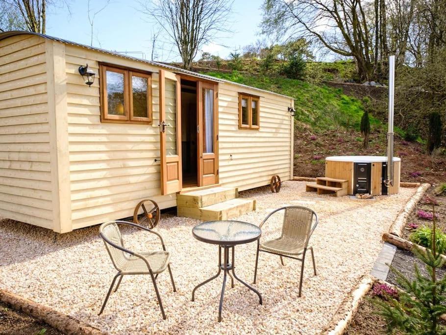 Lintmill Lodges - Heather Shepherds Hut Sorn エクステリア 写真
